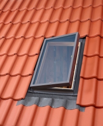 ИЗХОД ЗА ПОКРИВ VLT 034 1000 48Х90 VELUX